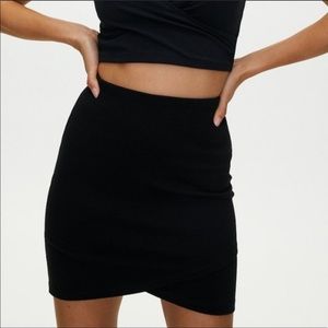 Aritzia Talula Skirt